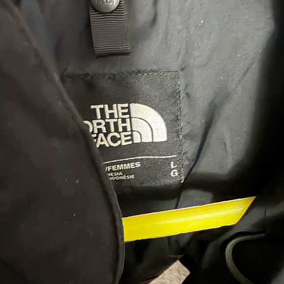 The North Face Black Ski Jacket - Picture 2 of 2